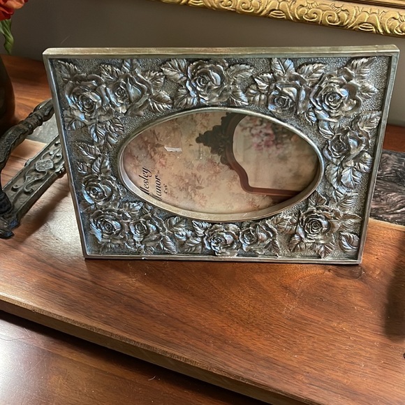 Floral silver 4x6 picture frame - Picture 2 of 4